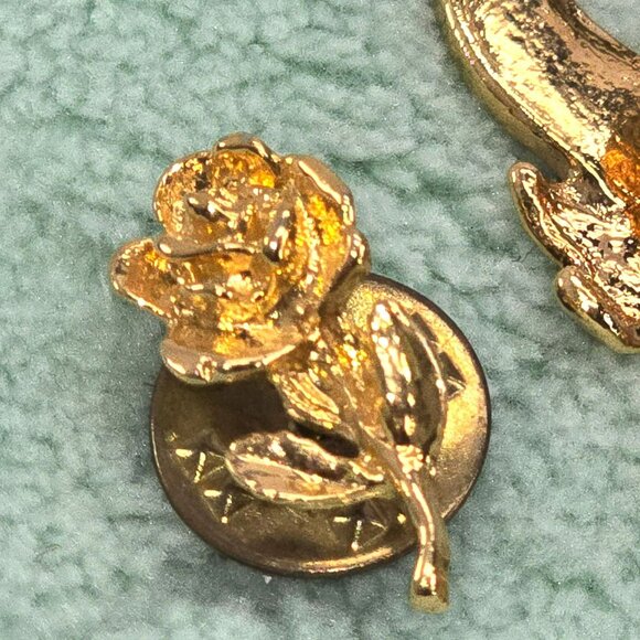 Gold & Peach Ribbon Awareness Pin With Rose and Gold Rose Lapel Pin Set JE360 - Picture 5 of 6